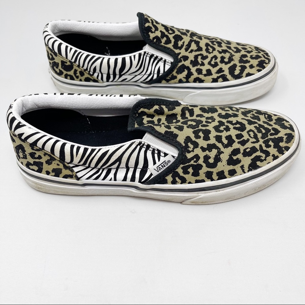 Vans Animal Print Classic Slip On Sneakers Size 5.5 - Picture 8 of 9